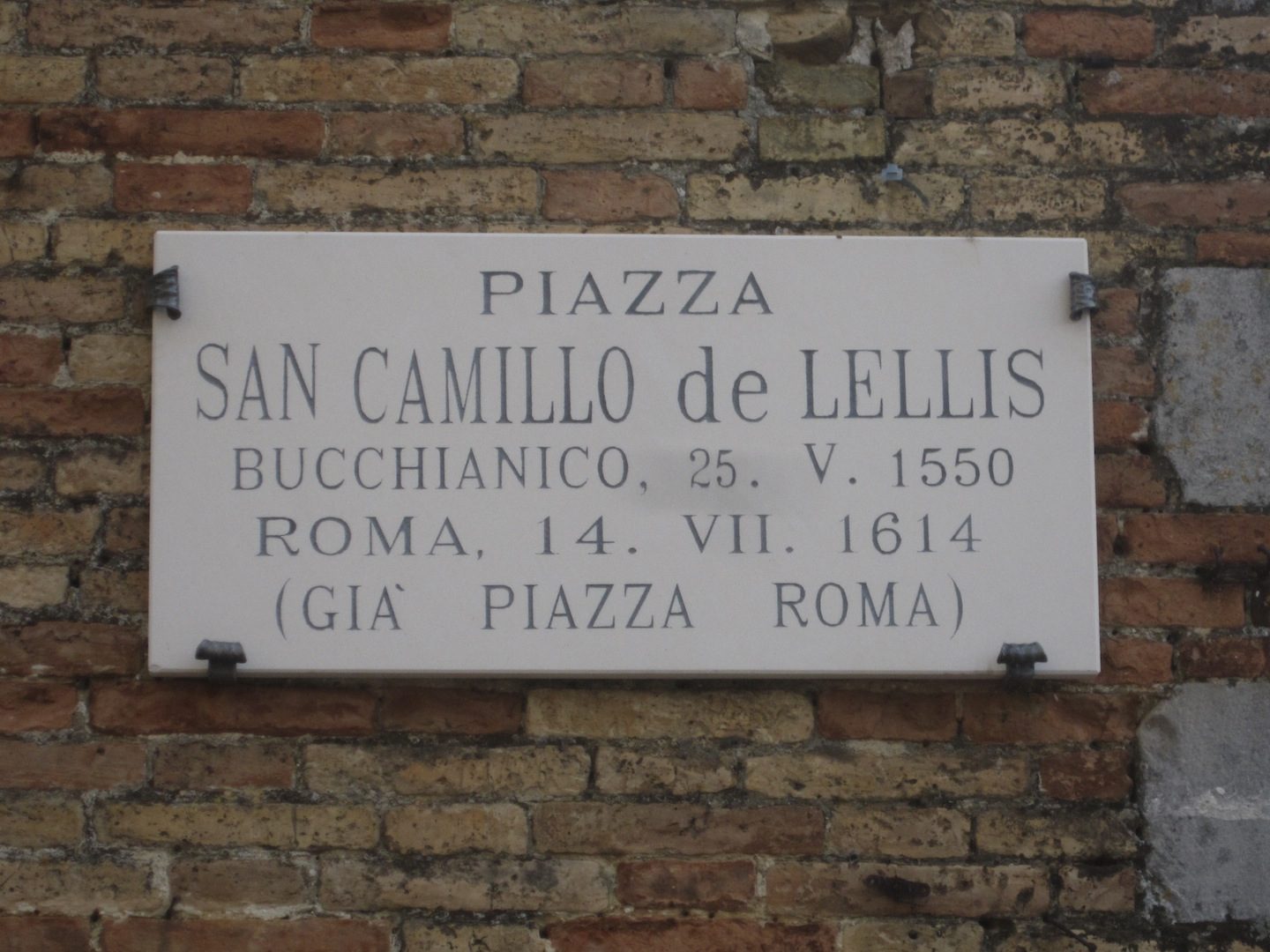St.%20Camillus%20de%20Lellis%27%20church%20and%20museum%2C%20Bucchianico%20%283%29.JPG